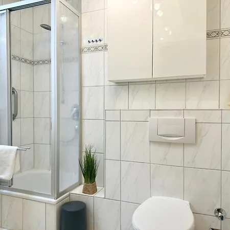 Mit Pool Und Sauna