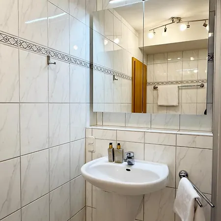 Mit Pool Und Sauna Apartment *